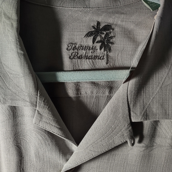 Tommy Bahama Other - Mens shirt
